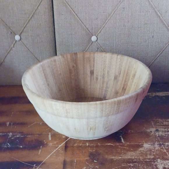 Pampered Chef Wood Salad Serving Bowl - Picture 1 of 6